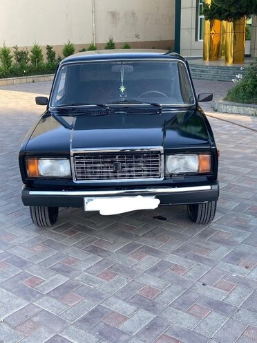 LADA (VAZ) 2107-1