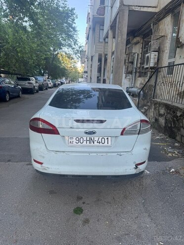 Ford Mondeo-2