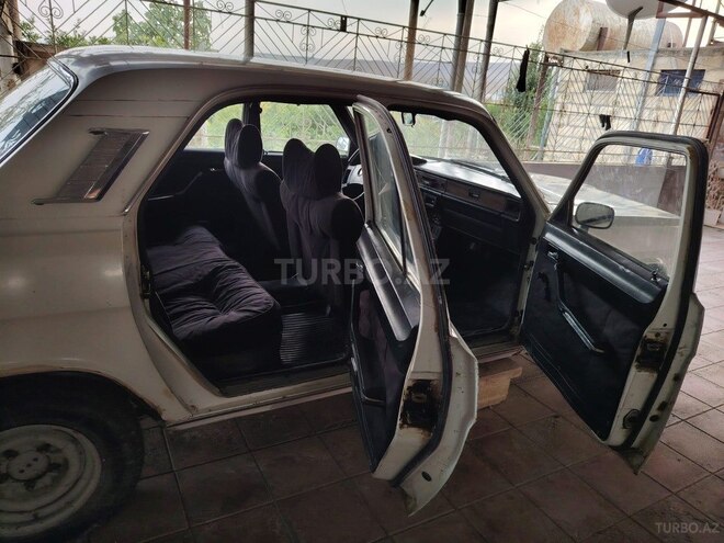 GAZ 24 "Volga"-4