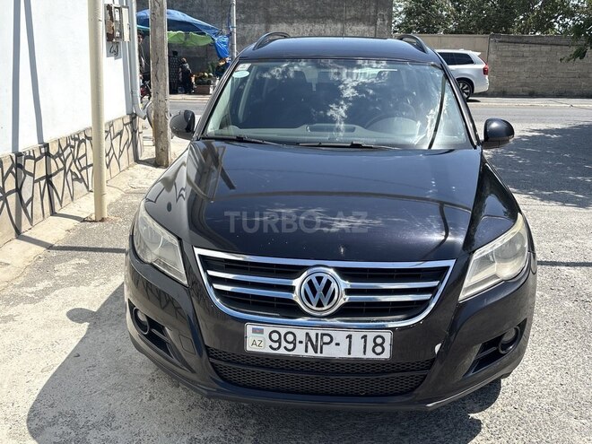 Volkswagen Tiguan-1