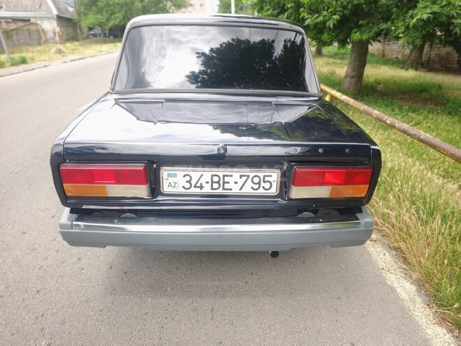 LADA (VAZ) 2107-5
