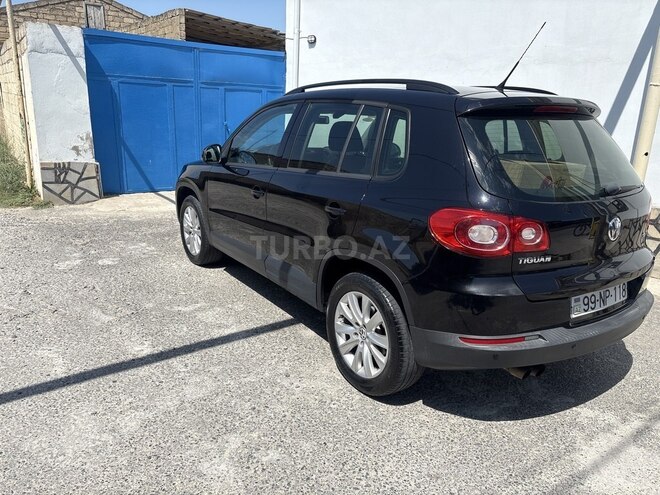 Volkswagen Tiguan-5