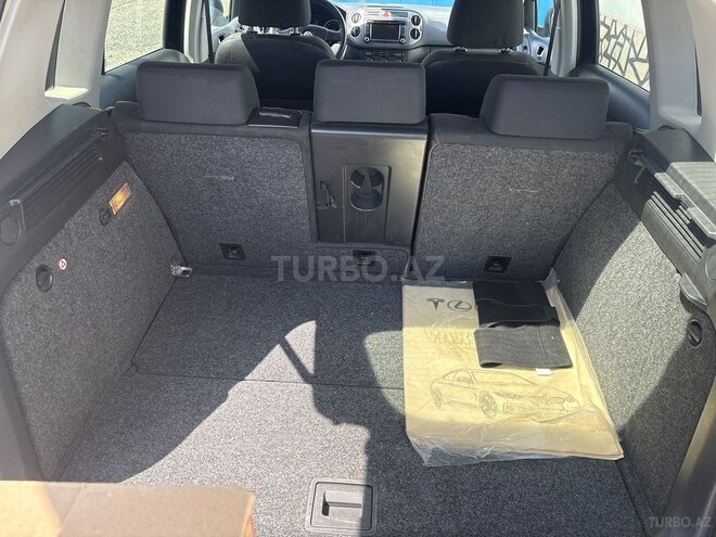 Volkswagen Tiguan-7