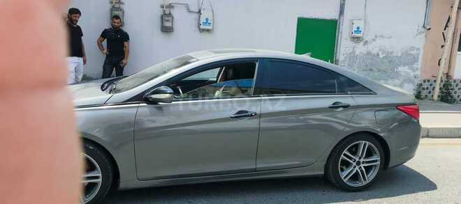 Hyundai Sonata-3