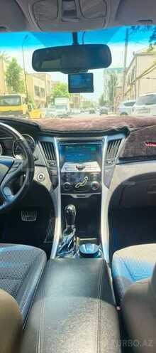 Hyundai Sonata-6