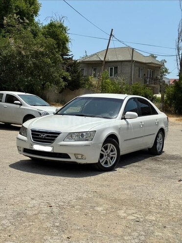 Hyundai Sonata-1