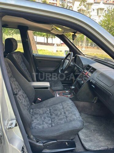 Mercedes C 200-9