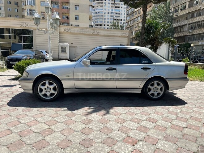 Mercedes C 200-6