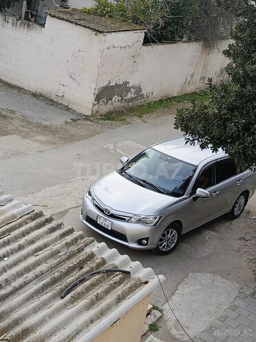 Toyota Corolla Fielder-2