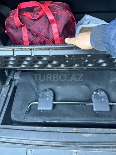 Mitsubishi Pajero-15