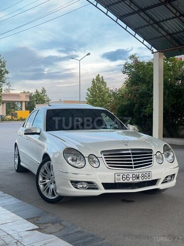 Mercedes E 350-1