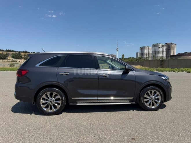 Kia Sorento-4