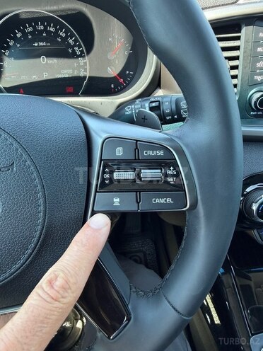 Kia Sorento-12