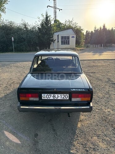 LADA (VAZ) 2107-15