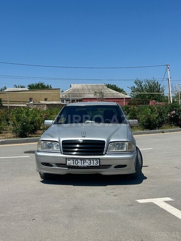 Mercedes C 240-1