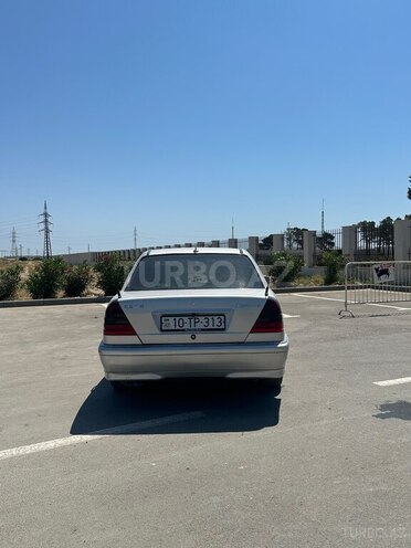 Mercedes C 240-7