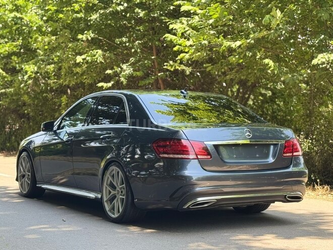 Mercedes E 250-9