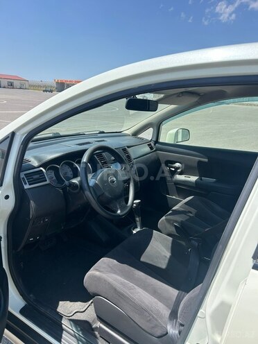 Nissan Tiida-3
