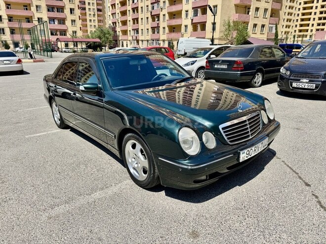 Mercedes E 240-2