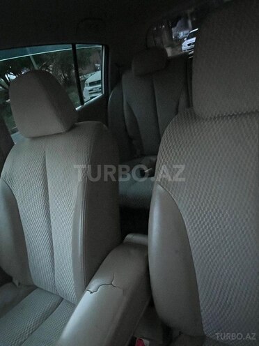 Nissan Tiida-7