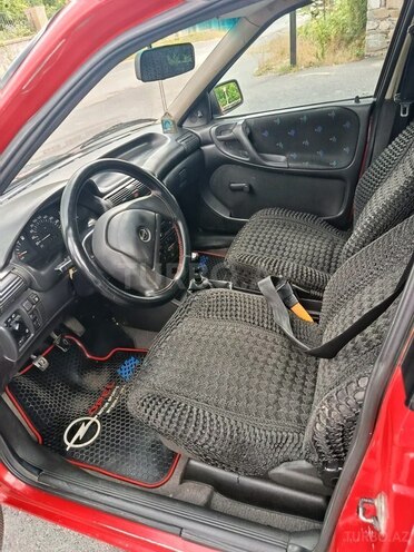Opel Astra-7