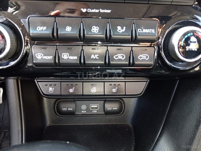 Kia Sportage-12