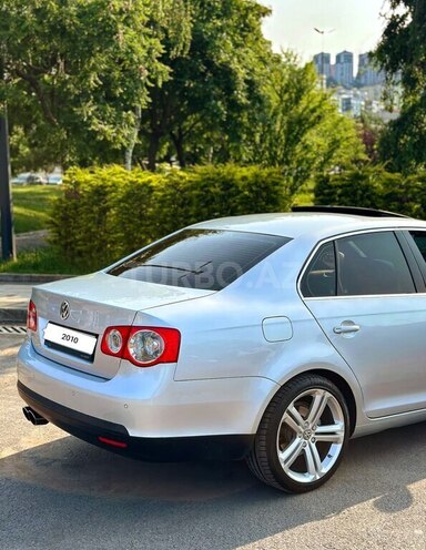 Volkswagen Jetta-4
