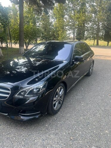 Mercedes E 200-4