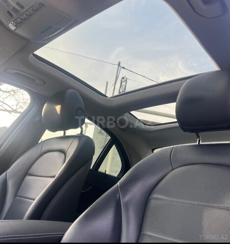 Mercedes C 300-11