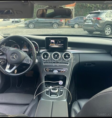 Mercedes C 300-13