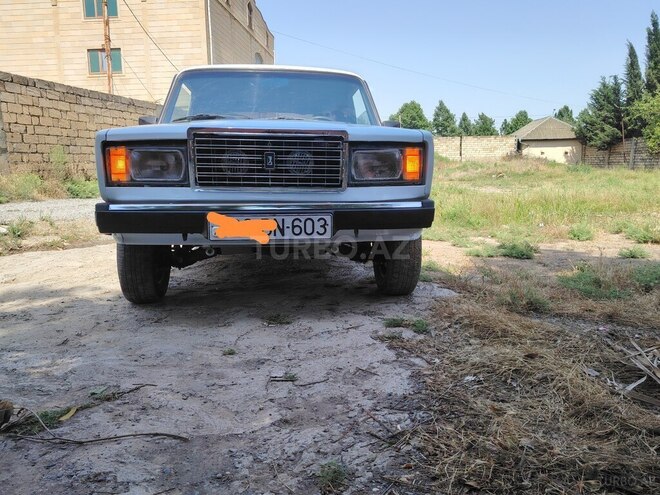 LADA (VAZ) 2107-1