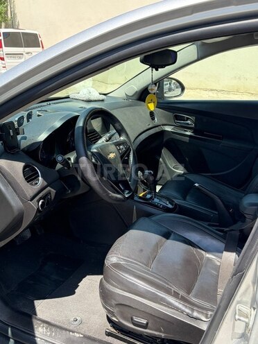 Chevrolet Cruze-6