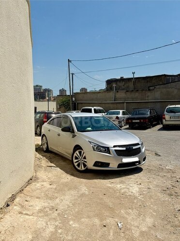 Chevrolet Cruze-1