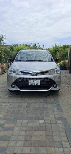 Toyota Corolla Fielder-1