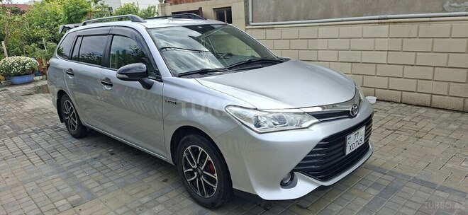 Toyota Corolla Fielder-5