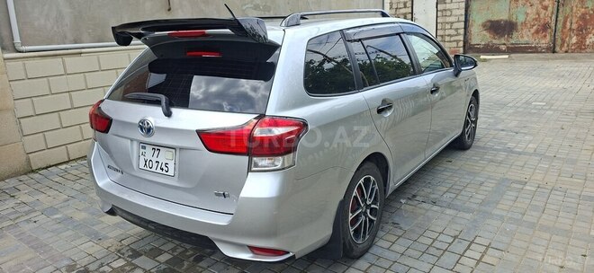 Toyota Corolla Fielder-6