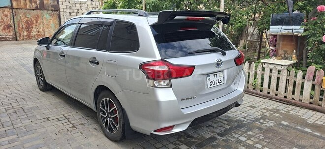 Toyota Corolla Fielder-7