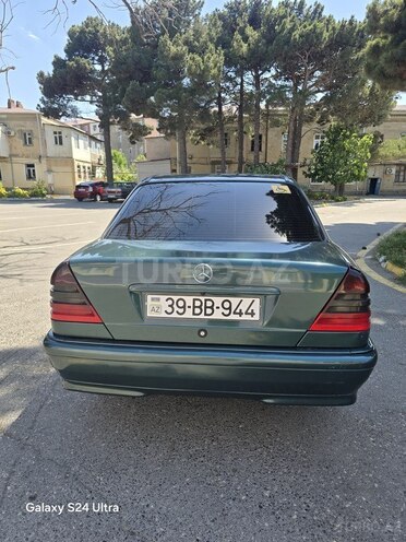 Mercedes C 200-4