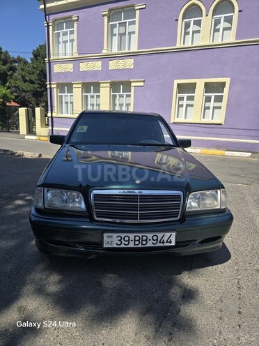 Mercedes C 200-1