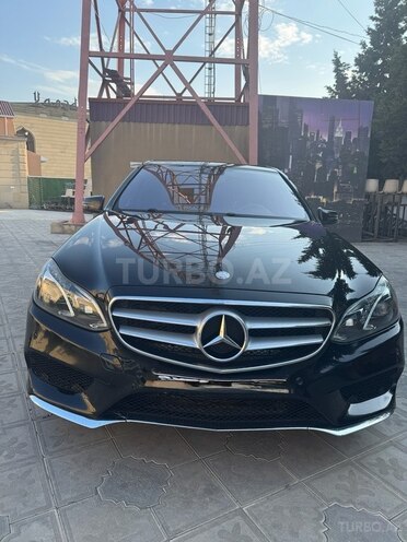 Mercedes E 220-1