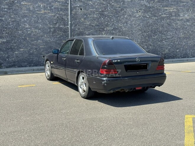 Mercedes C 200-7