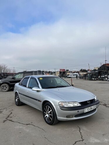 Opel Vectra-3