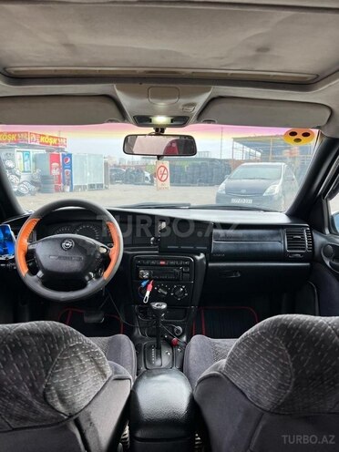 Opel Vectra-8