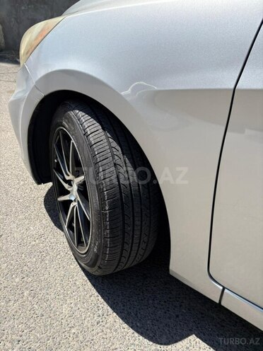 Hyundai Accent-7