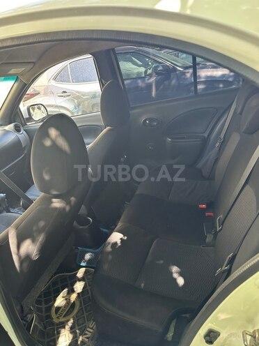 Nissan Micra-8