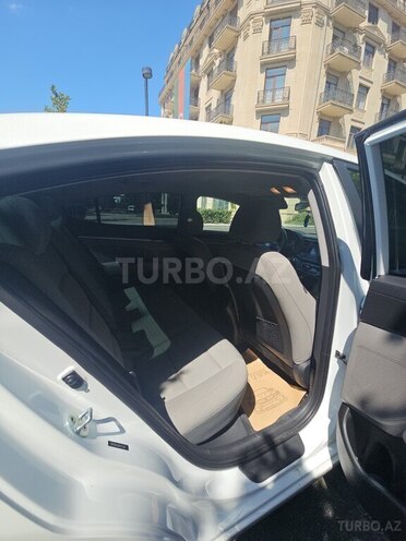 Hyundai Elantra-7