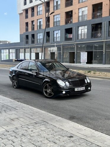 Mercedes E 240-7