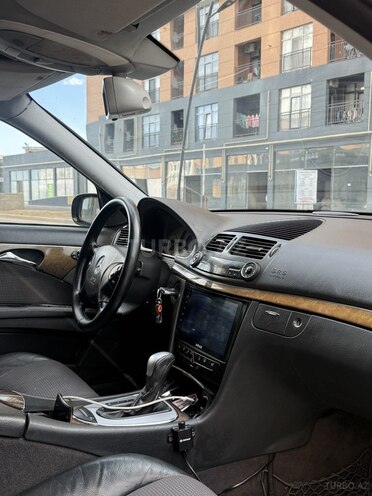 Mercedes E 240-12