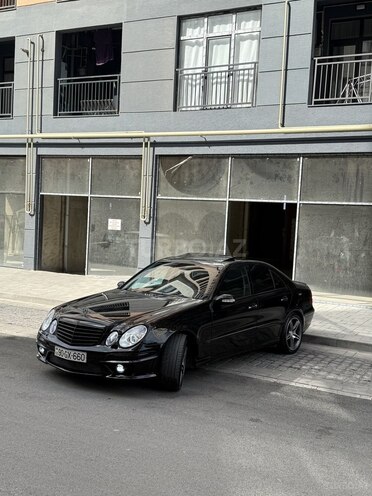 Mercedes E 240-3