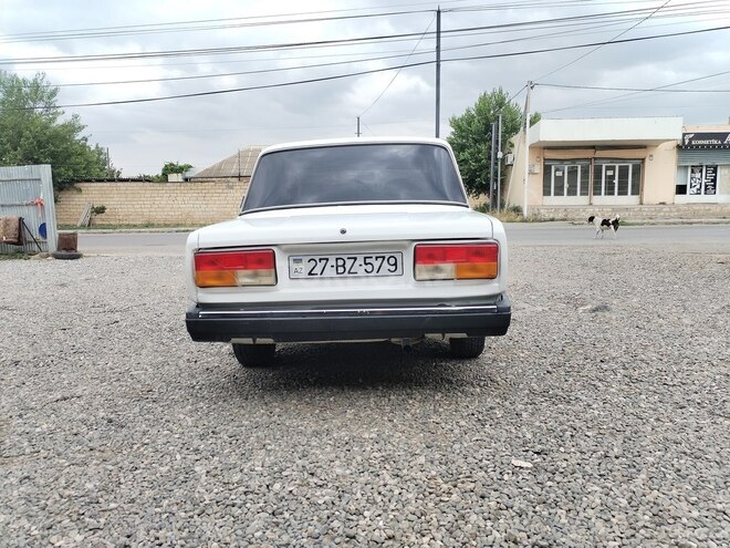 LADA (VAZ) 2107-8